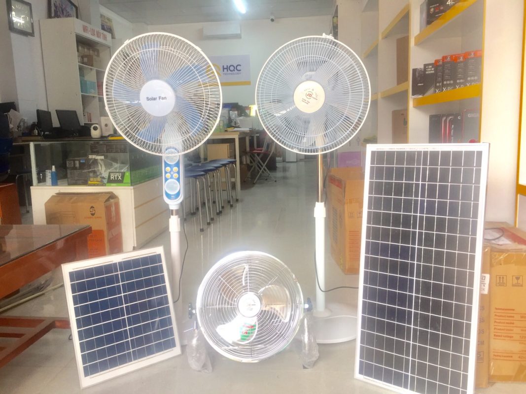 Quạt đèn tích điện năng lượng mặt trời Vinh Nghệ An